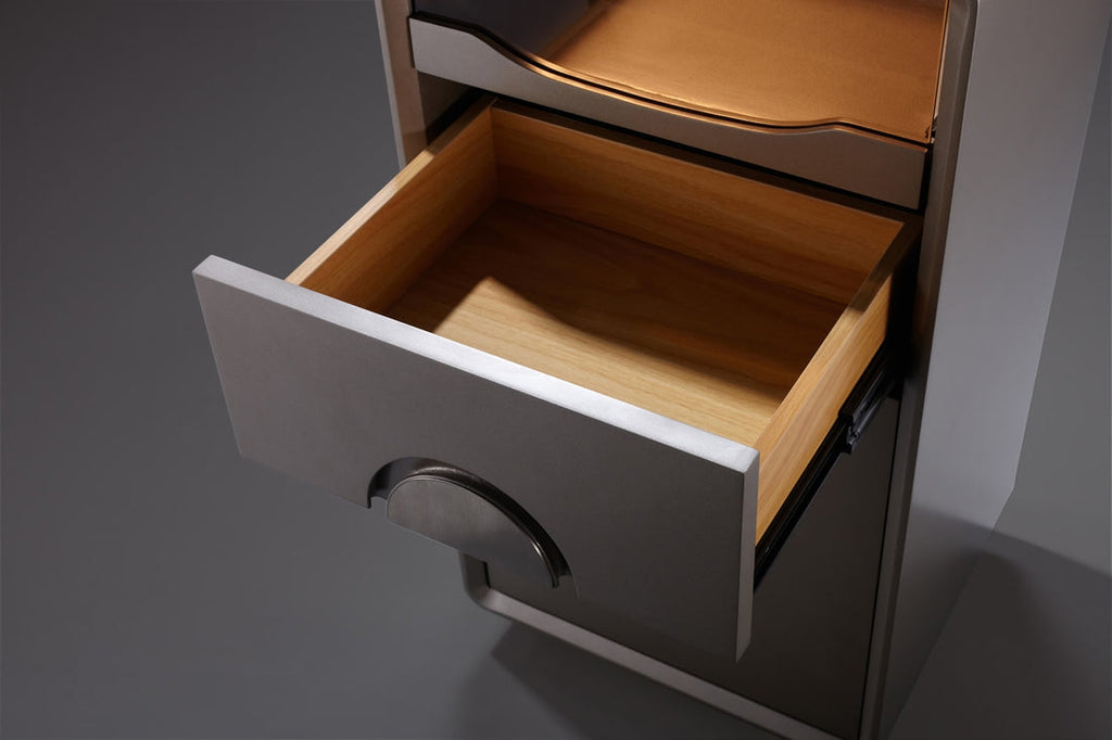 LUCA Styling Station - Grey AGS Beauty