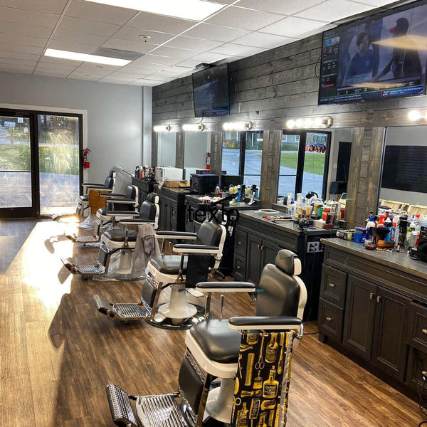 MAESTRO Barber Chair Brown AGS Beauty